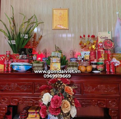 Hướng đặt bàn thờ hợp phong thủy cho gia chủ tuổi Canh Thìn 1940, 2000